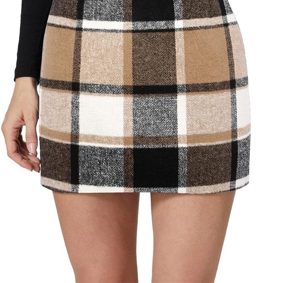 Kinghua Dresses & Skirts - Wool Plaid High Waister Body-con Mini Skirt